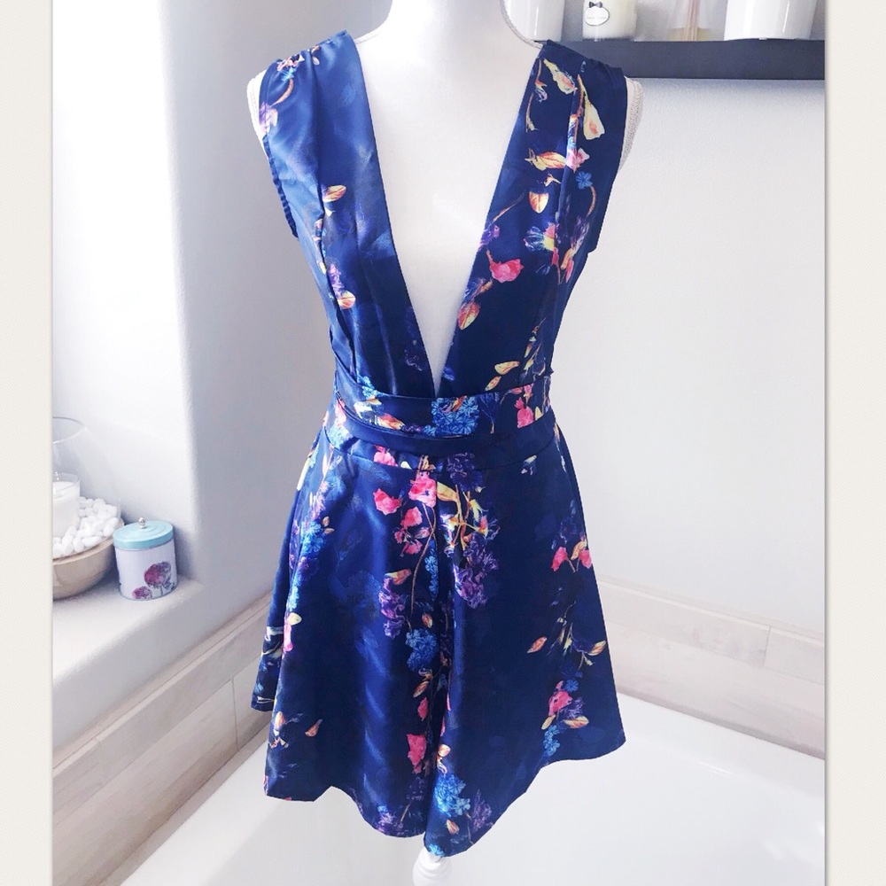 LAST 1️⃣ Sapphire blue floral romper - Picture 4 of 6